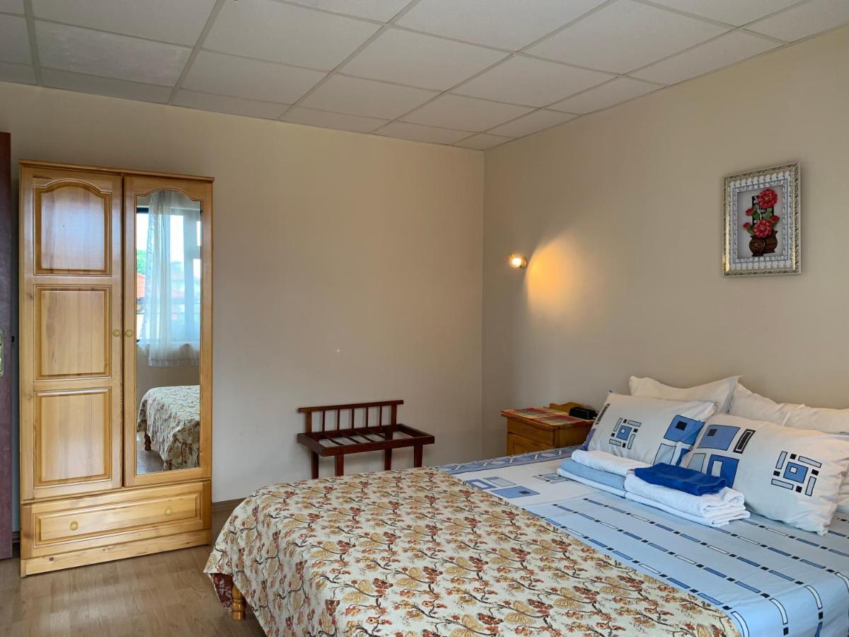 Guest house “Olesya” Obzor Extérieur photo