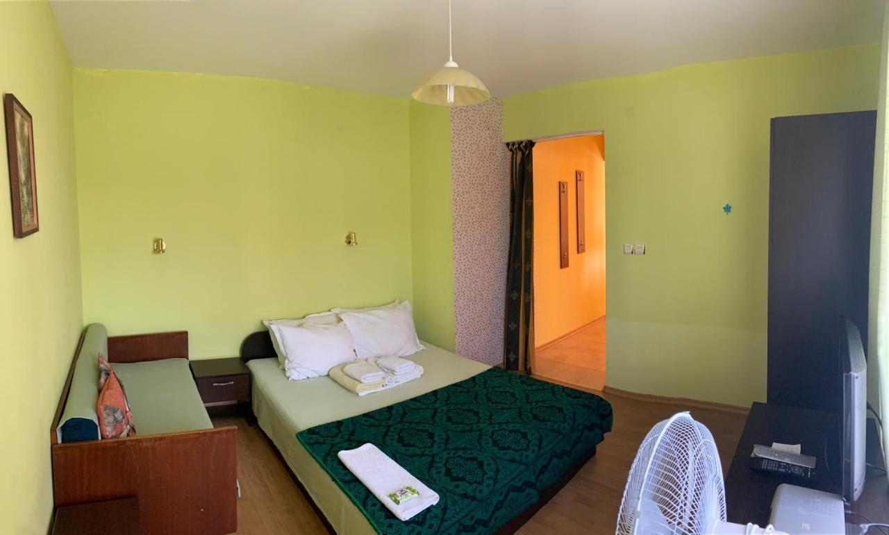 Guest house “Olesya” Obzor Extérieur photo